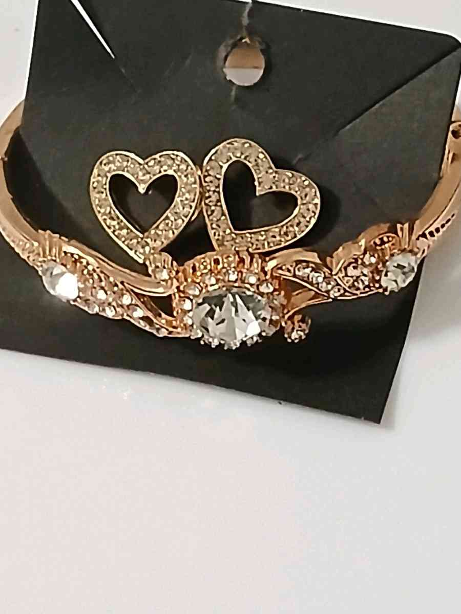 createdjewelsmadebysista