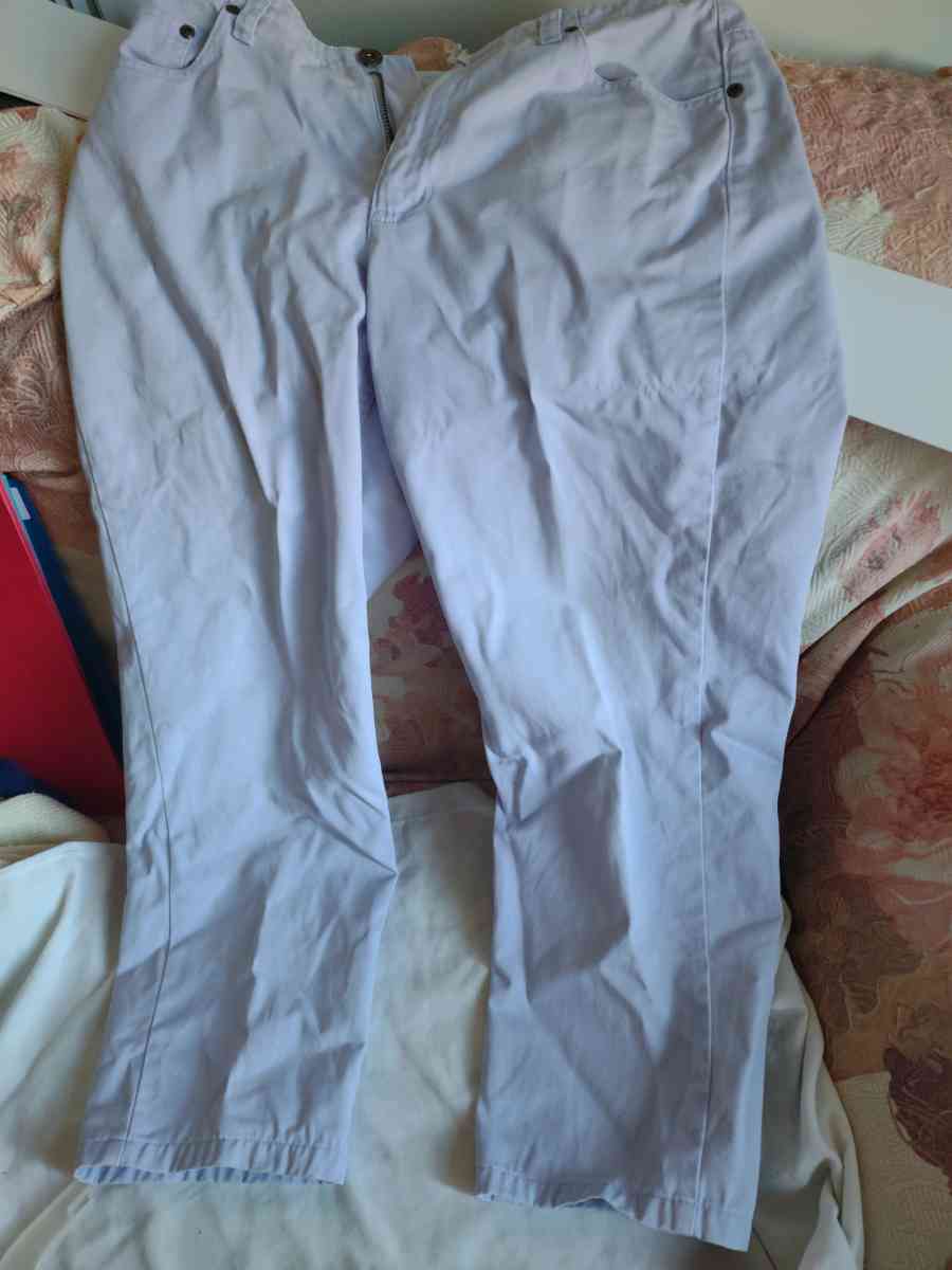 Ladies pants - Gary, Indiana - FleaMarketBay