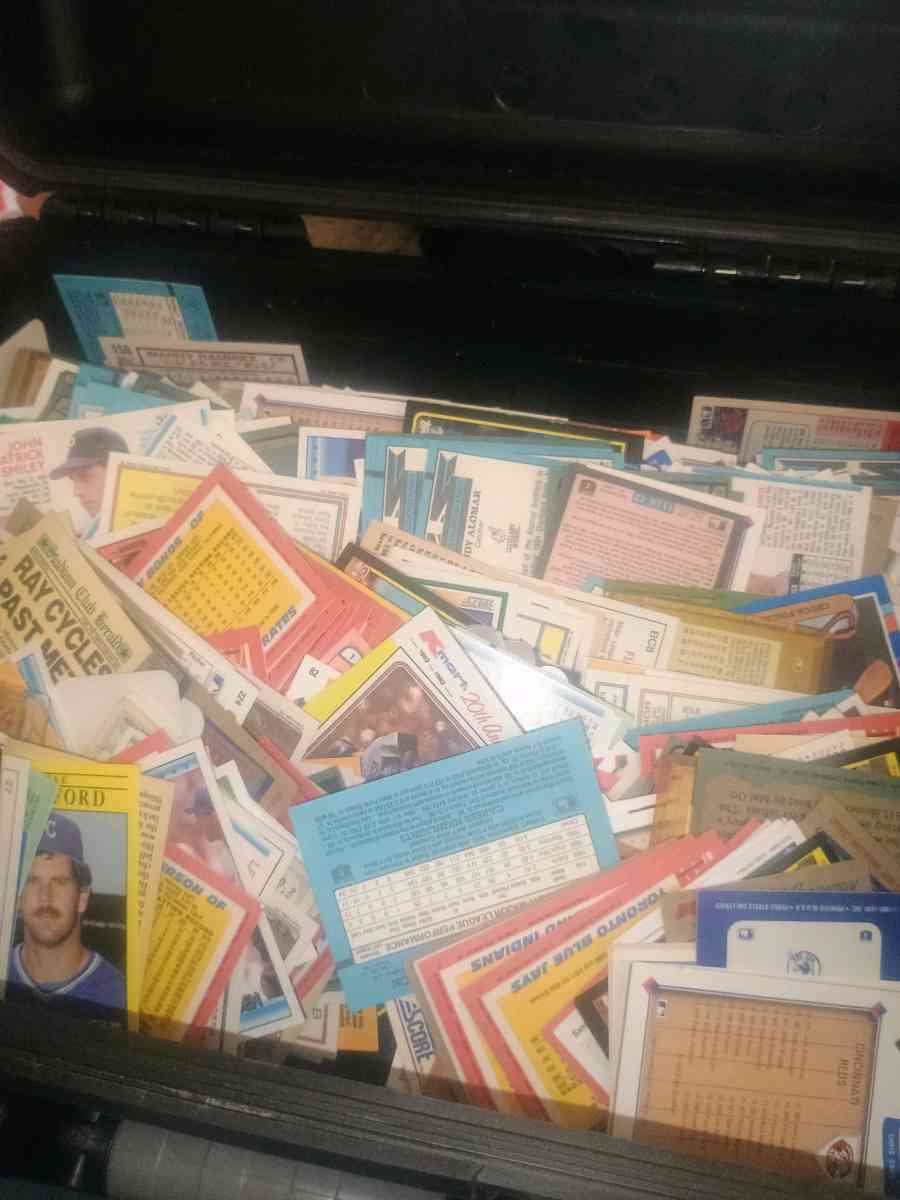 lot of baseball cards