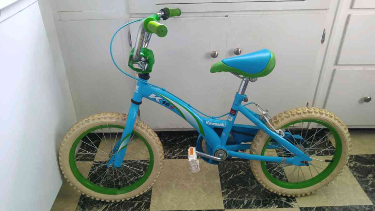 Small Girls bicycle - Louisville, Kentucky - FleaMarketBay