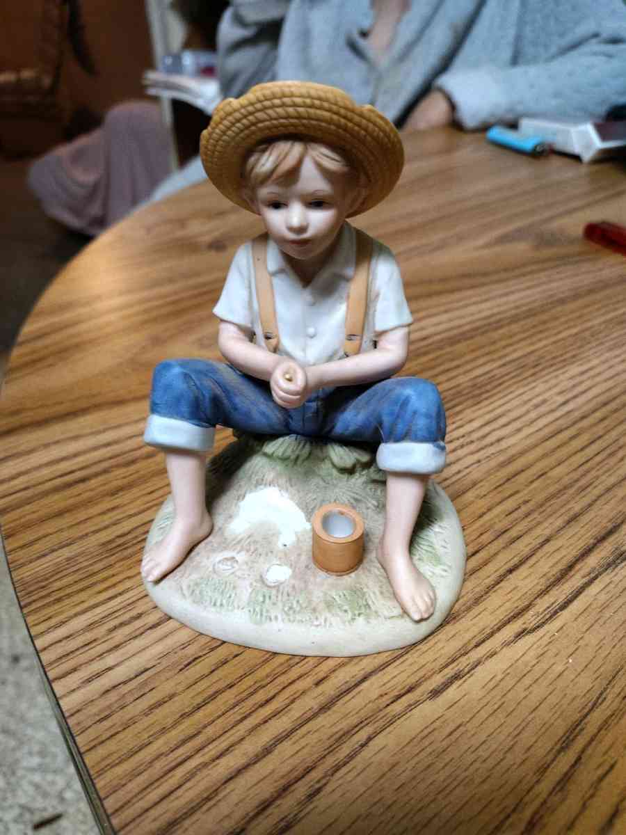 Happy New Year clearance sale 6 figurines for one price