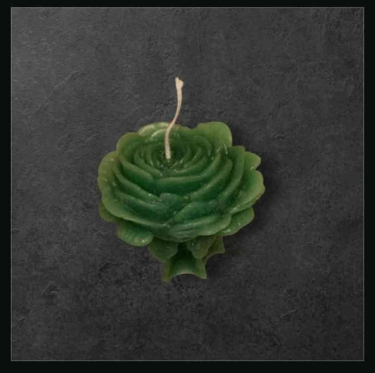 Green Rose Candle Set - Mount Prospect, Illinois - FleaMarketBay