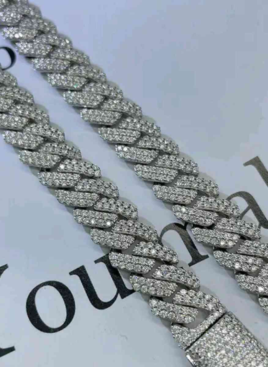 10MM MOISSANITE CUBAN LINK CHAIN 20 INCHES LONG BRAND BEW - Suwanee, Georgia - FleaMarketBay