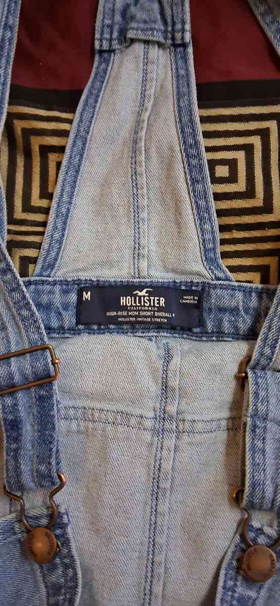Hollister Overall shorts