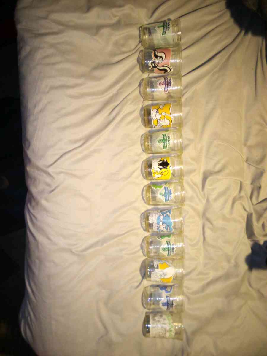 Welchs Looney Tunes collector series