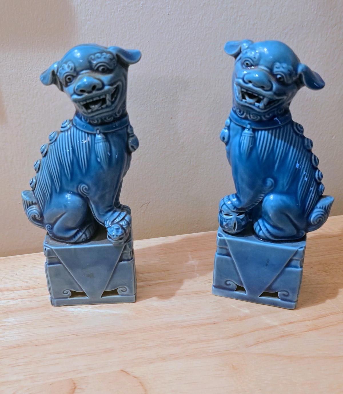 Pair of Vintage Chinese Porcelain Turquoise Foo Dog  Lion 6