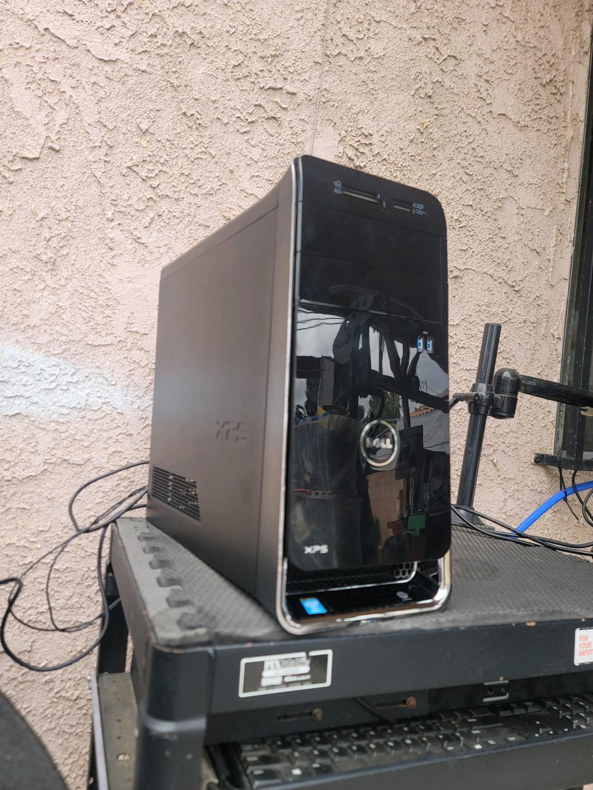 Dell XPS PC Intel Core i7 Windows11 HDMI