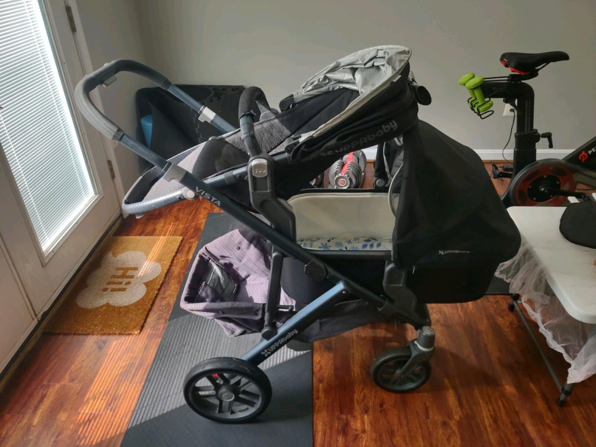 UPPAbaby VISTA Stroller  Black w Bassinet  Toddler