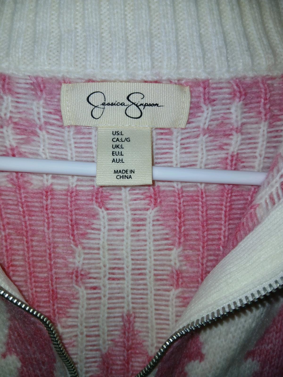 JESSICA SIMPSON  SWEATER - Fontana, California - FleaMarketBay