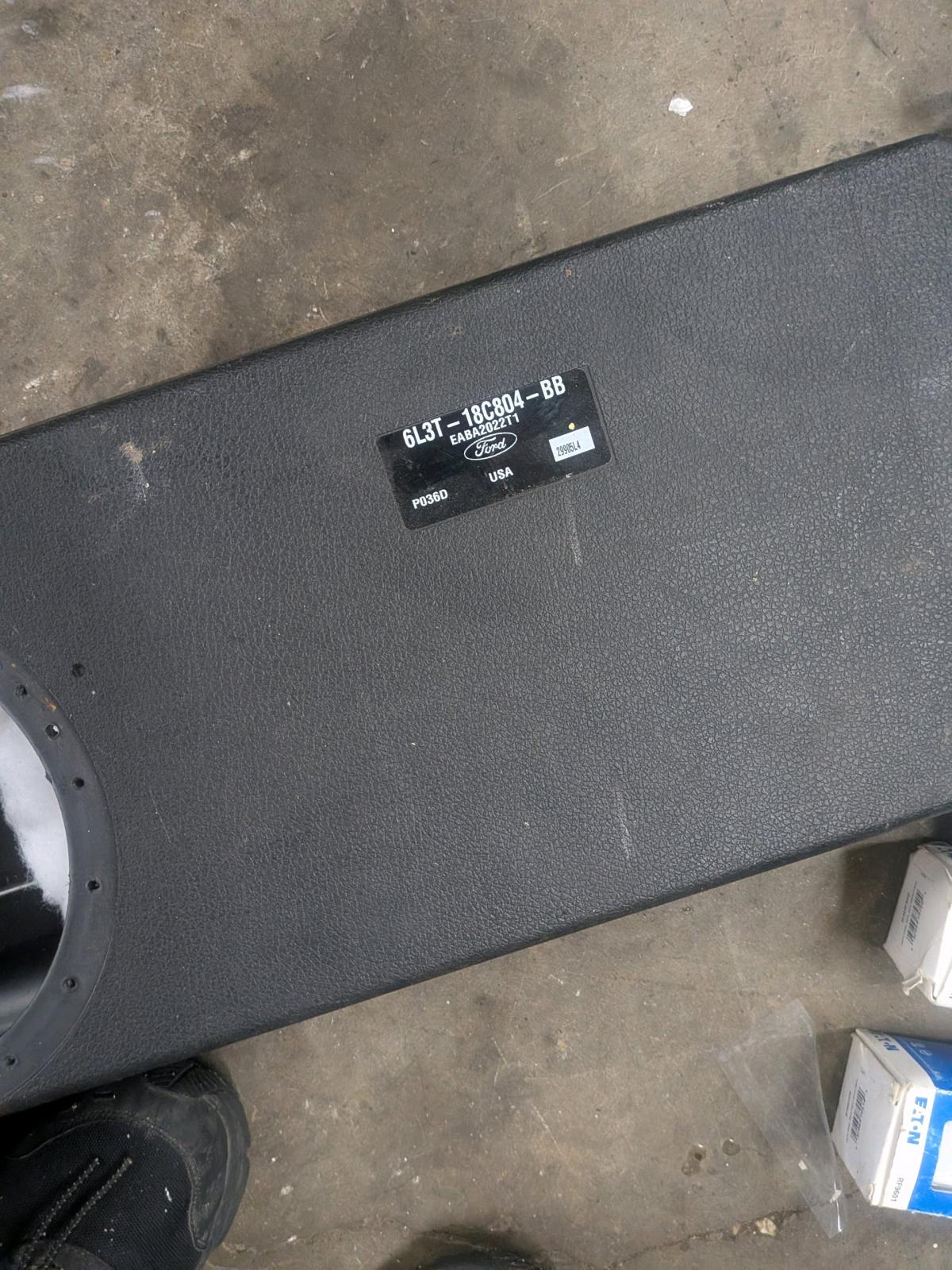 Ford 10 inch bck seat subwoofer box - Lafayette, Louisiana - FleaMarketBay