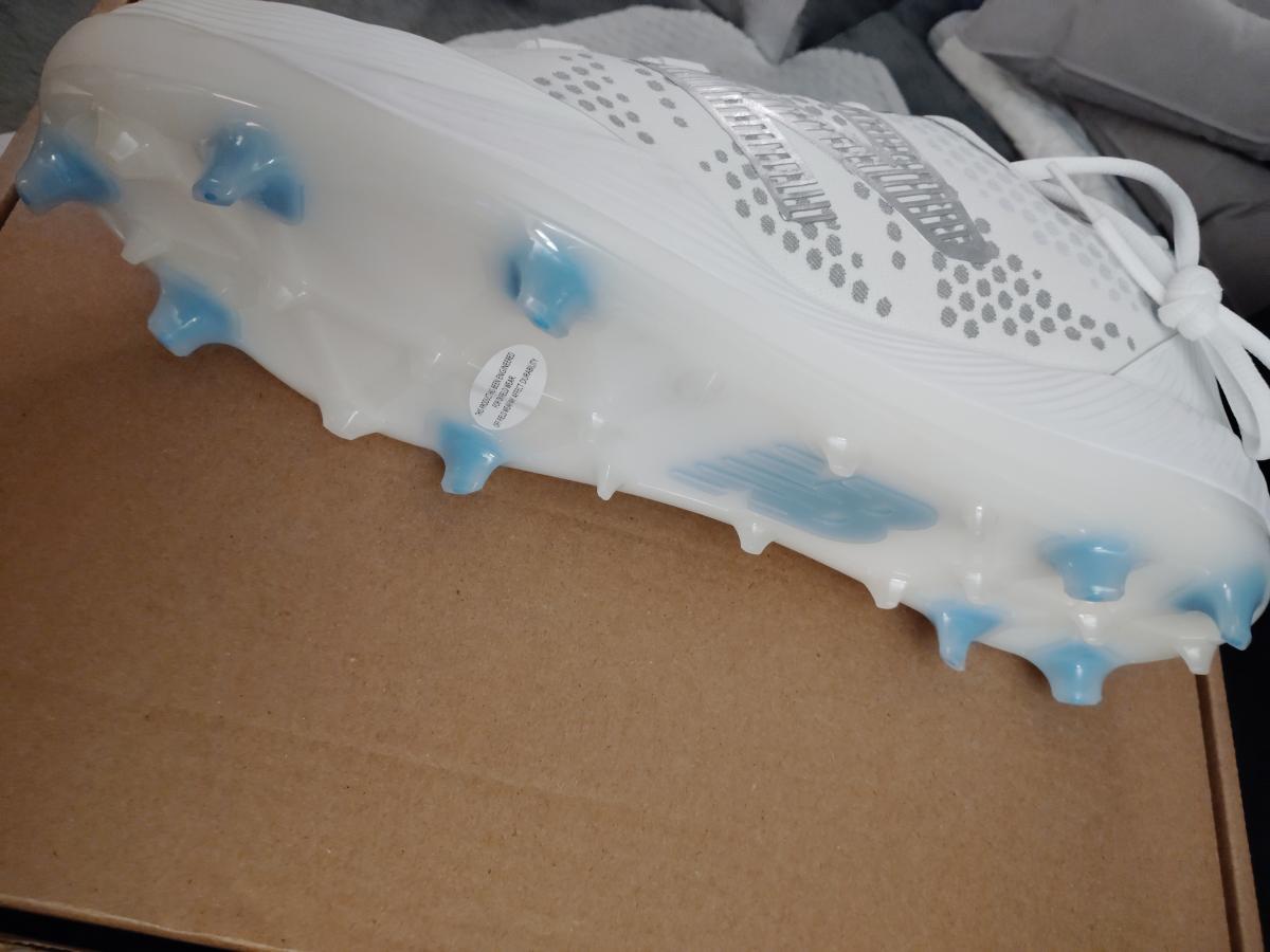 Men's New Balance Fuel Cell COMP v3 Baseball cleats 15 M US - Virginia Beach, Virginia - FleaMarketBay