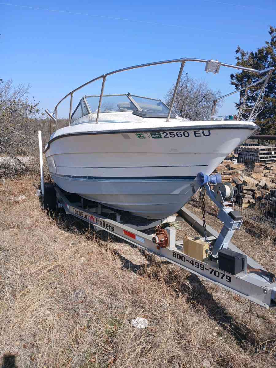 boat and the trailer - Springtown, Texas - FleaMarketBay