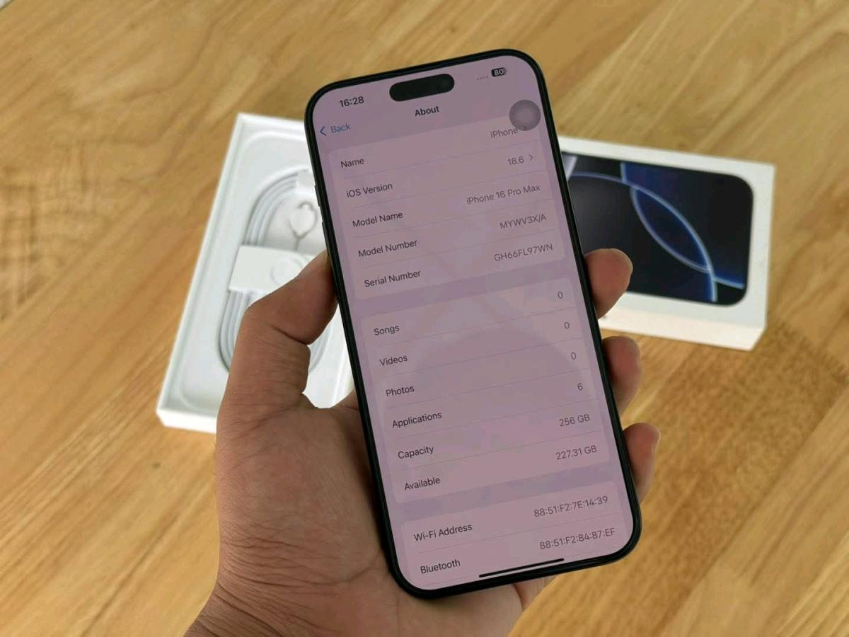 iphone 16 pro max - Akron, Colorado - FleaMarketBay
