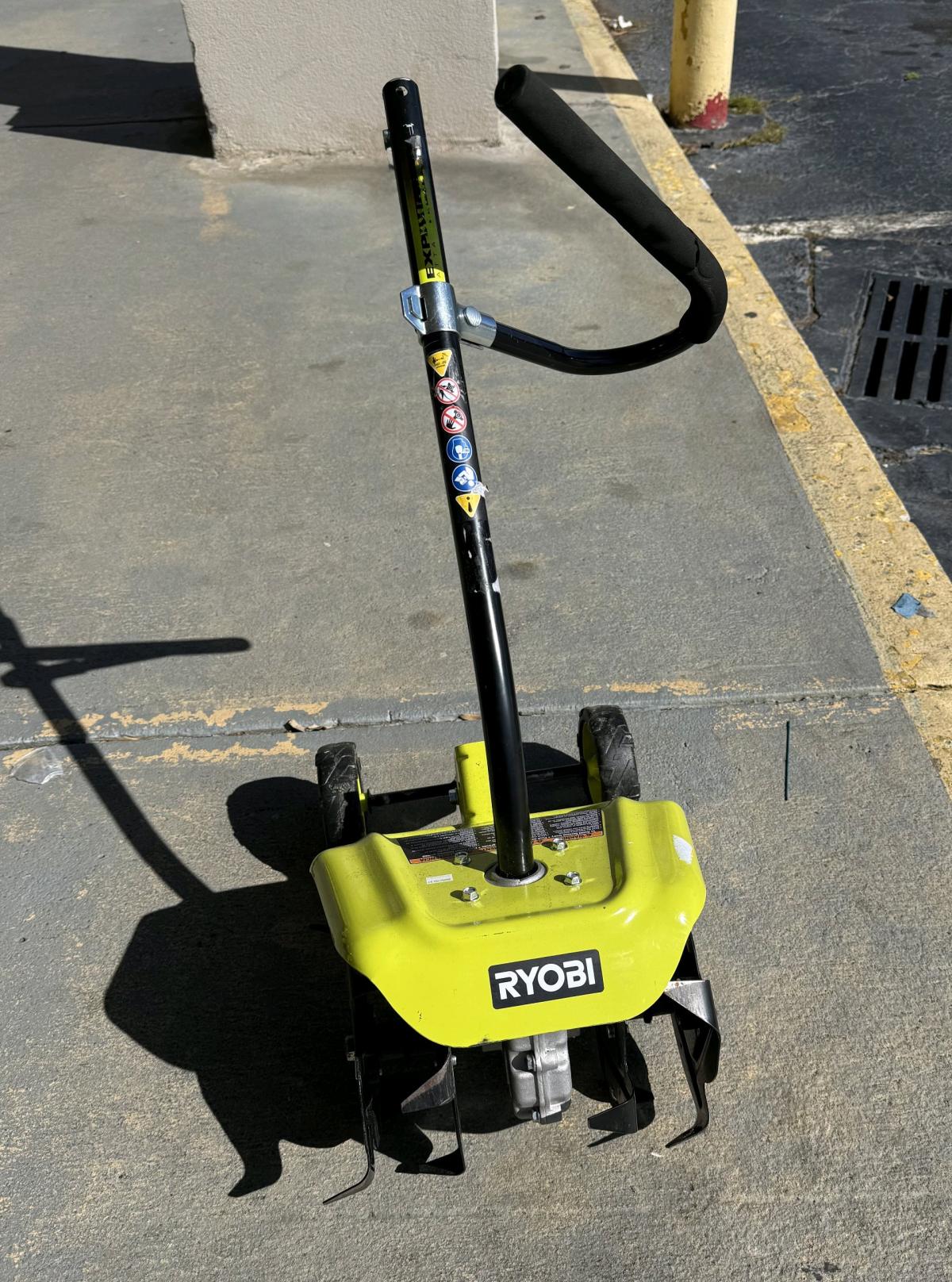 Tiller attachment Ryobi