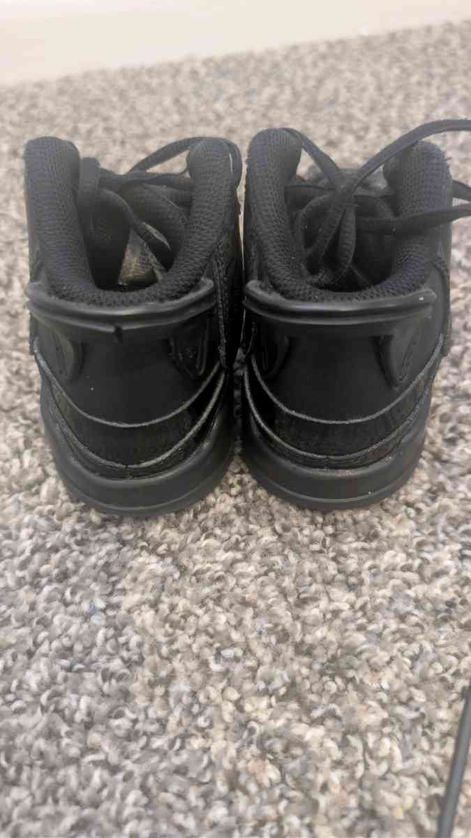 11c black Jordans