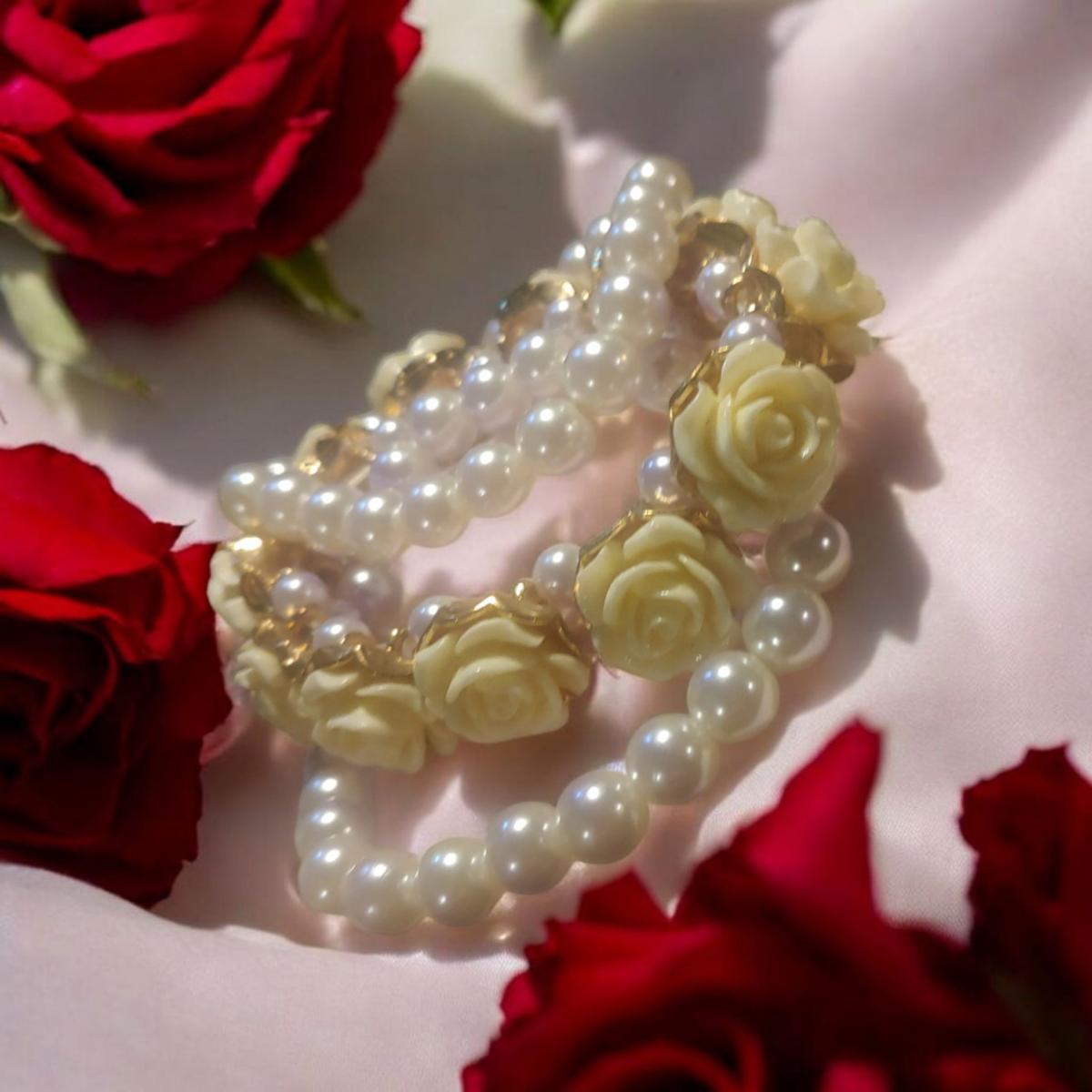 Vintage Style Faux Pearl  Carved Rose Stretch Bracelet  Roma