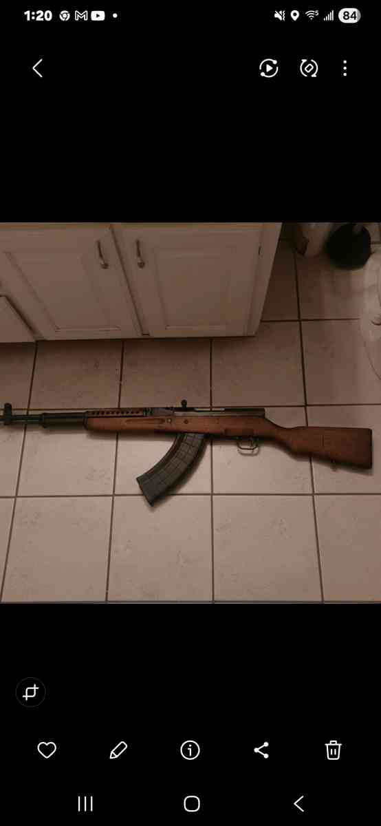 sks russian rifle  all original except for the clip - Avery Island, Louisiana - FleaMarketBay