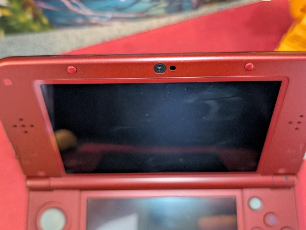 Nintendo 3DS Handheld ConsoleFlame Red Tested - Addy, Washington - FleaMarketBay