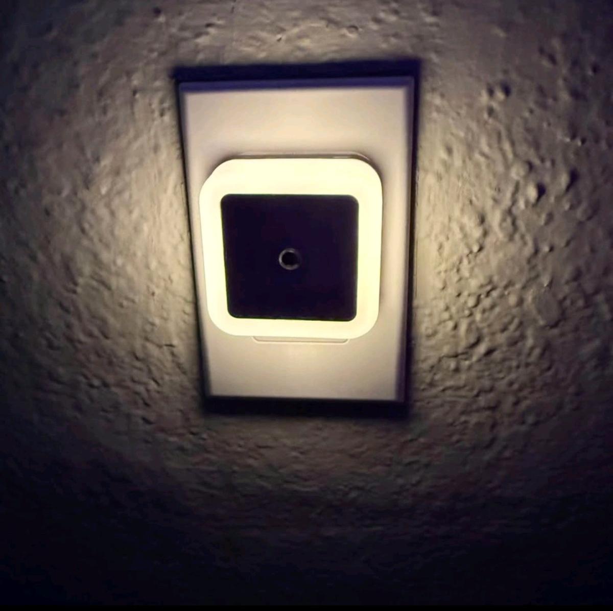 8 pieces LED NIGHT LIGHTS