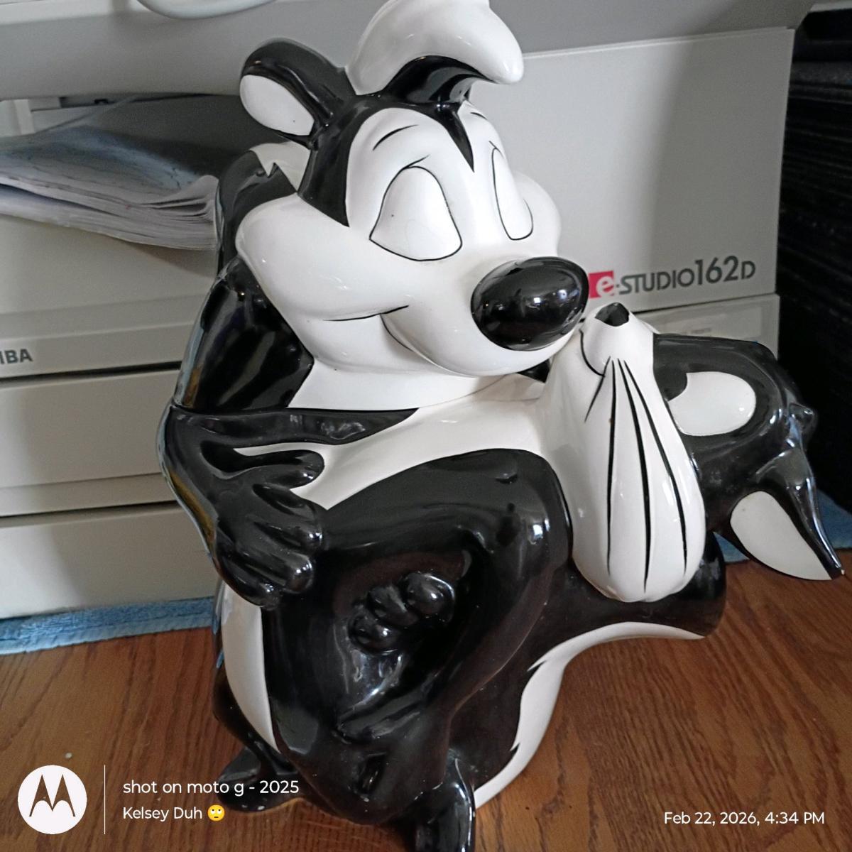 pepe Penelope  cookie jar - Monument, Colorado - FleaMarketBay