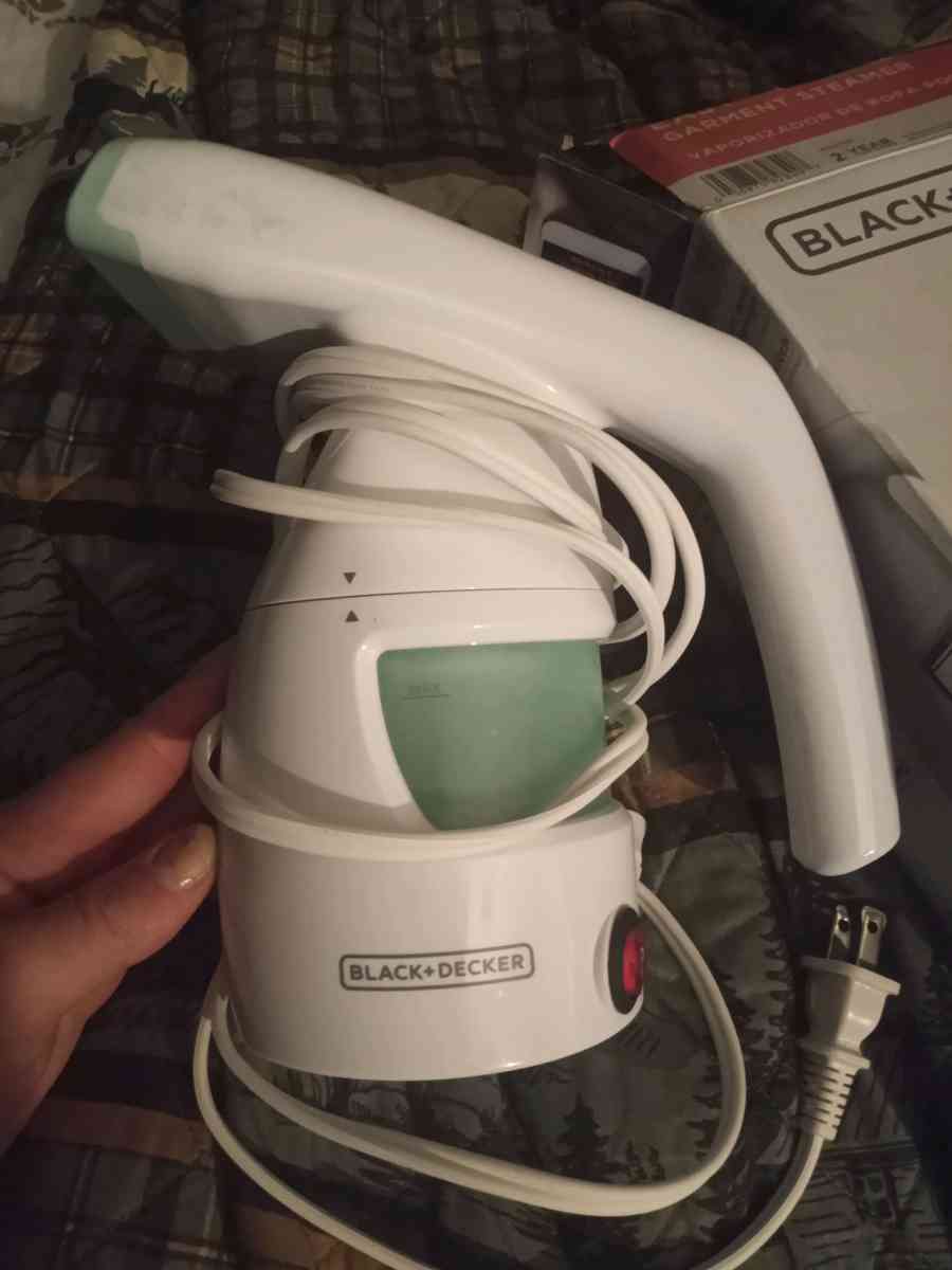 Black and Decker garment steamer