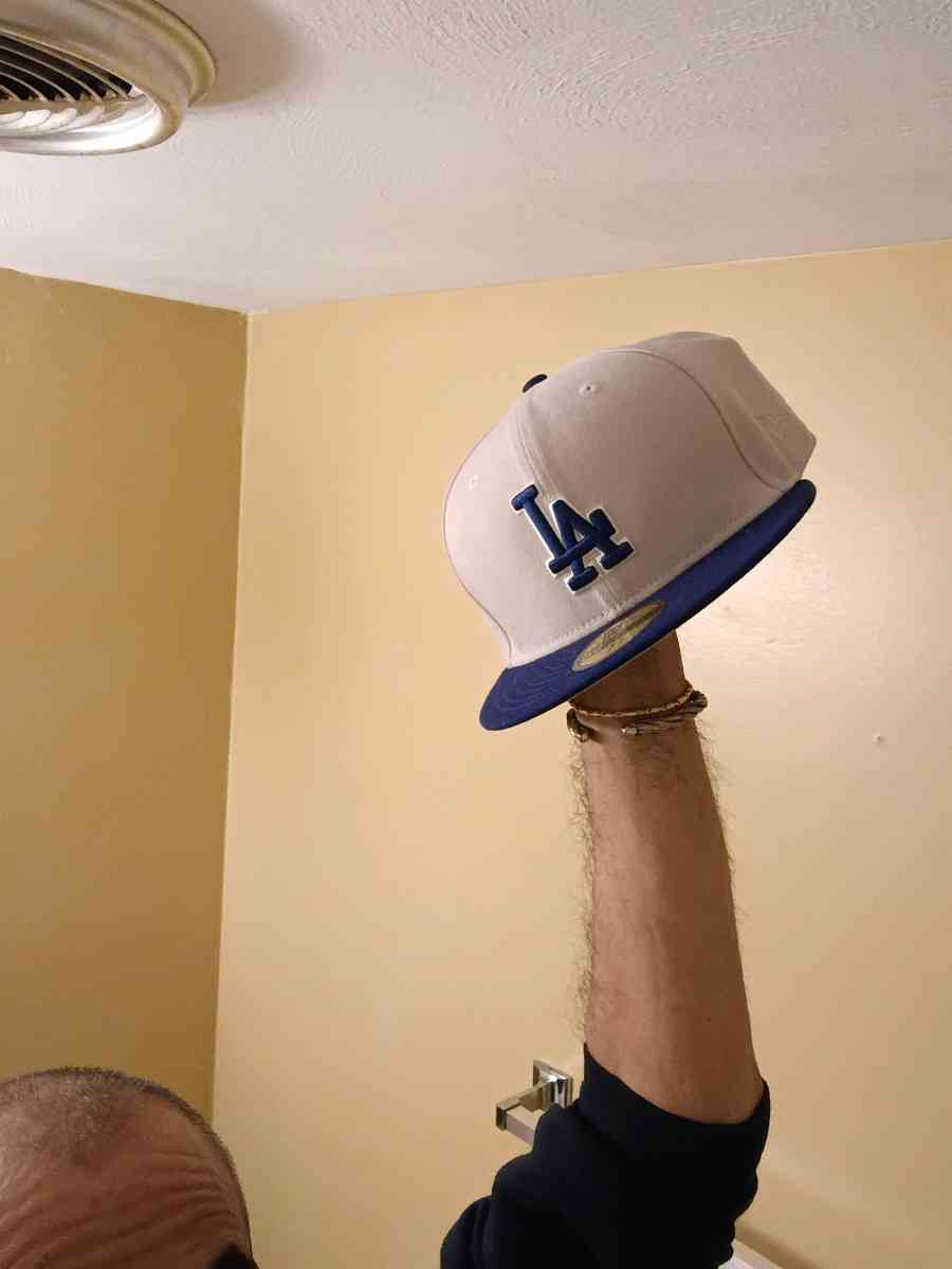 new era world champion blue fitted LA dodgers cap - Defiance, Ohio - FleaMarketBay