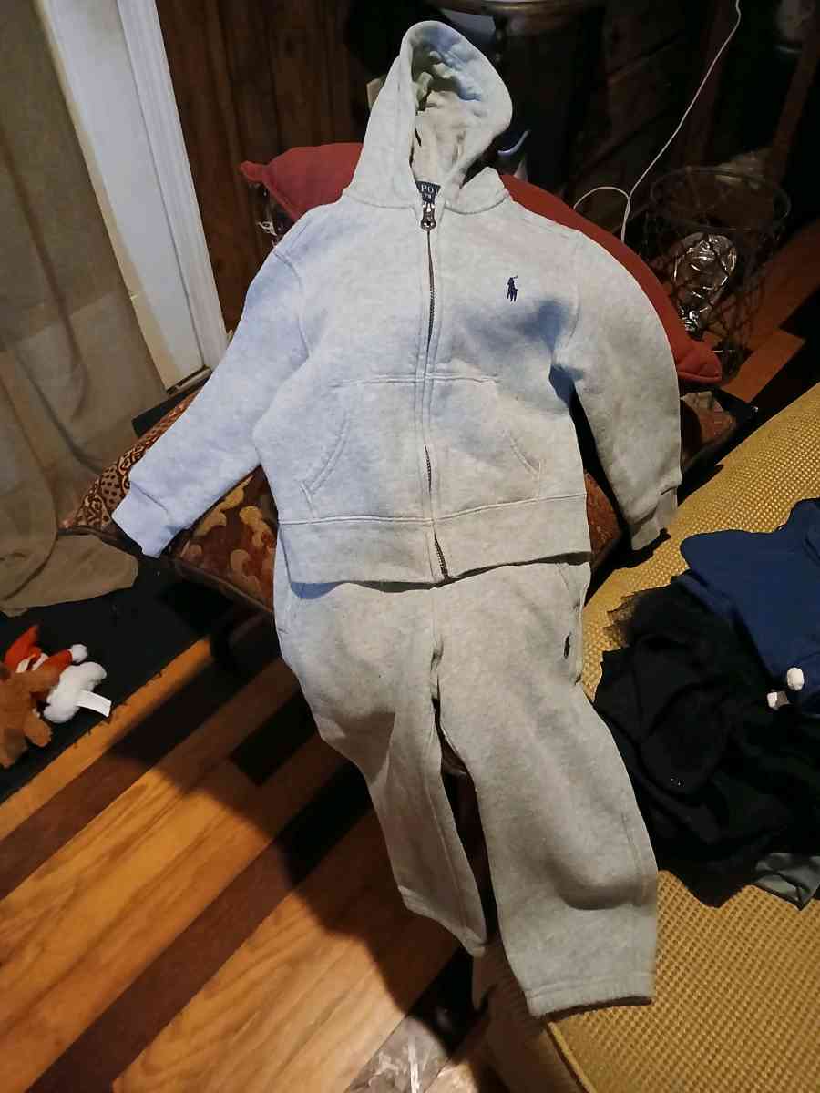 2T baby clothes outfits all Adidas  Nike Oshkosh like brand