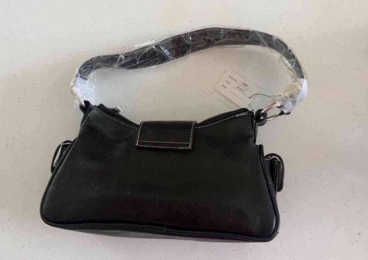 Black Handbag  Shoulder Bag  BRAND NEW