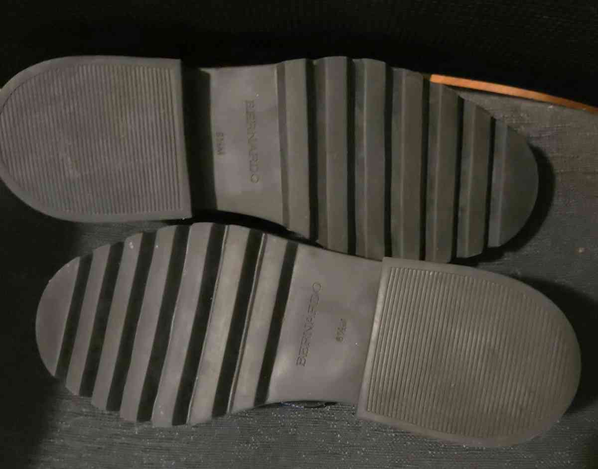 Bernardo Chandler Loafers New