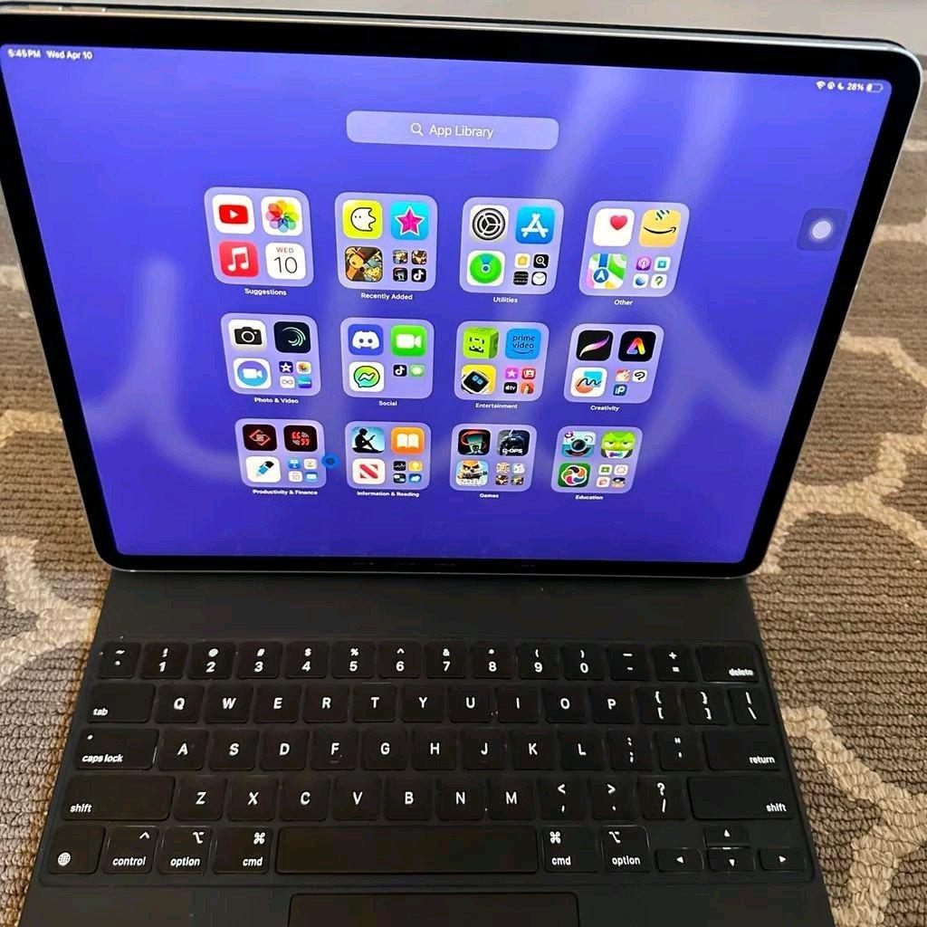Apple iPad pro 5th generation unlocked - Adams, Kentucky