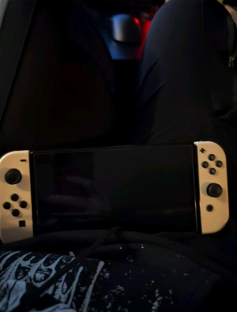 Nintendo switch oled with games - Adams, Kentucky - FleaMarketBay