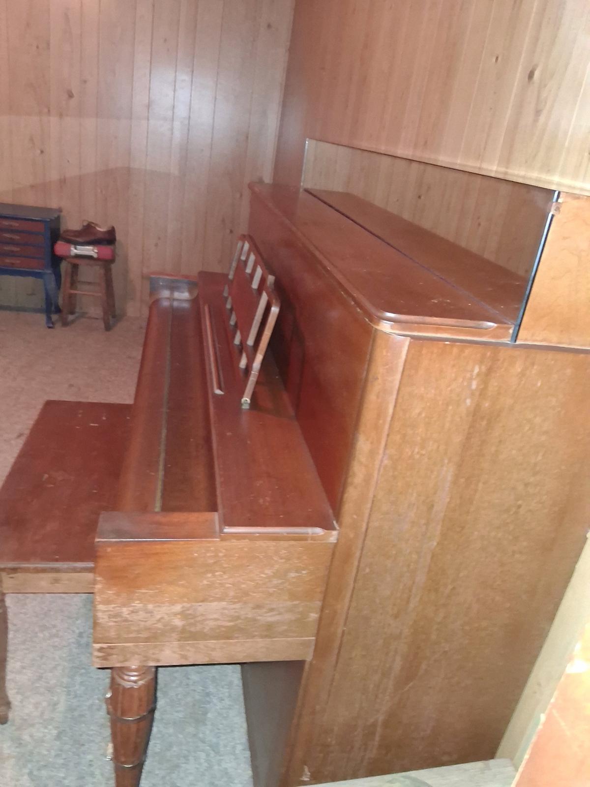 piano - Bear Creek, North Carolina - FleaMarketBay