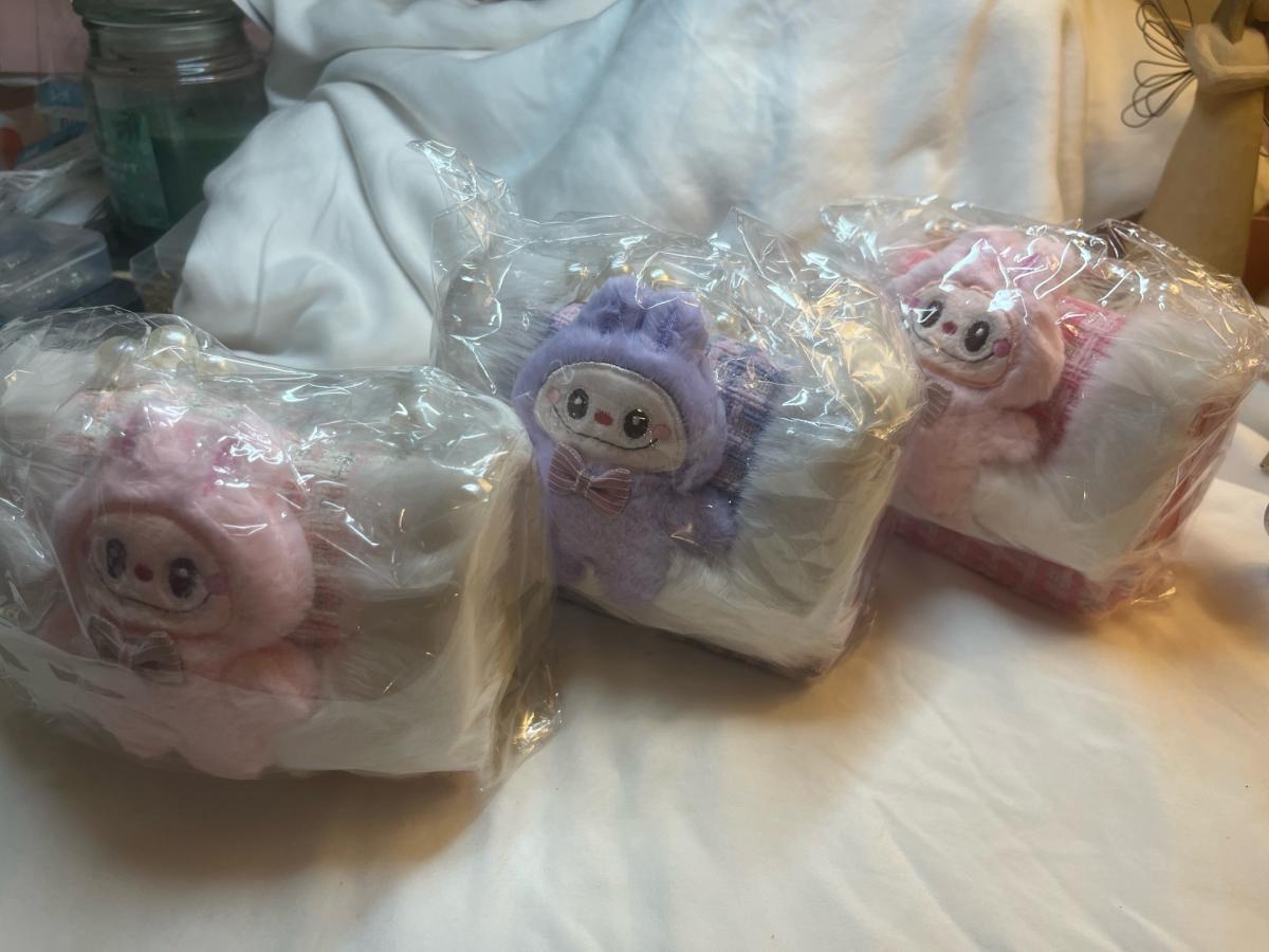 crossbody Labubu - Abilene, Texas - FleaMarketBay