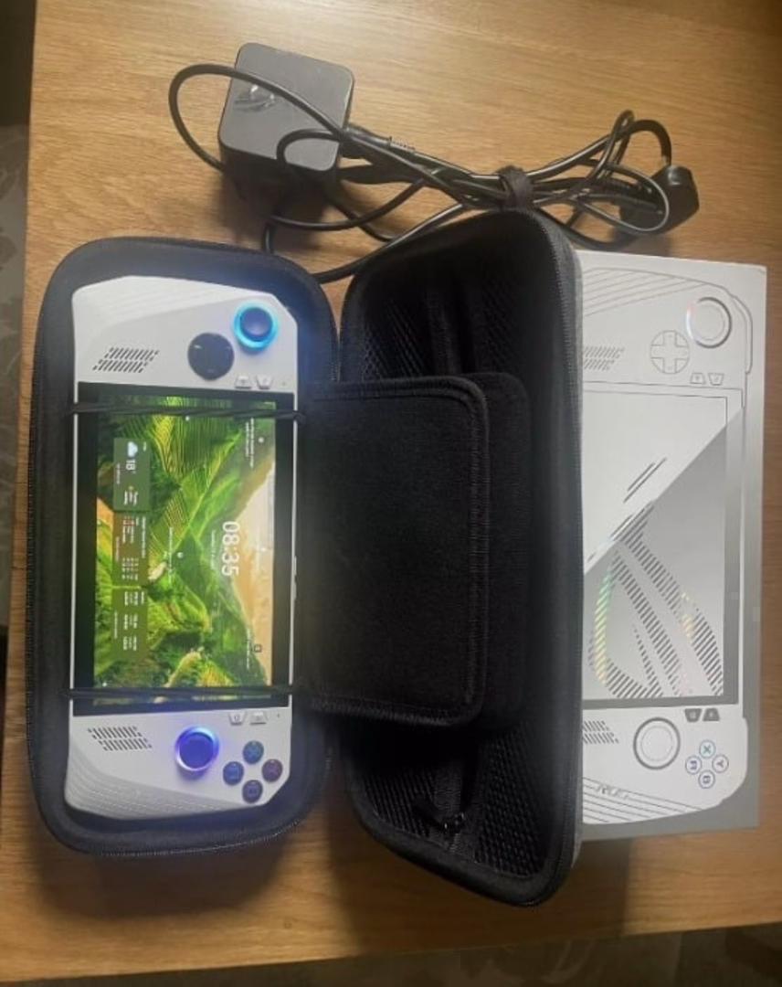 ASUs Rog Ally - Adelanto, California - FleaMarketBay