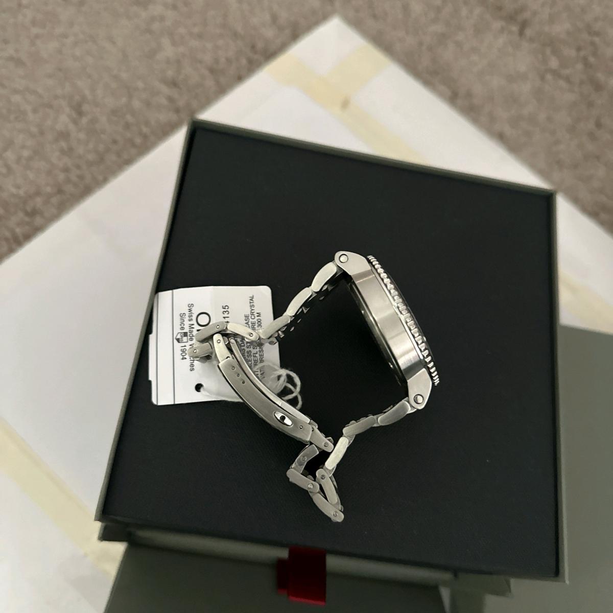 Oris Mens automatic watch - Adamsville, Ohio - FleaMarketBay