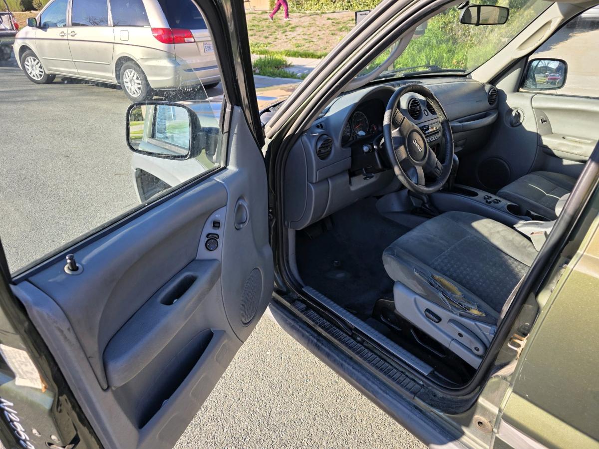 2007 jeep Liberty 4x4 - Antioch, California - FleaMarketBay