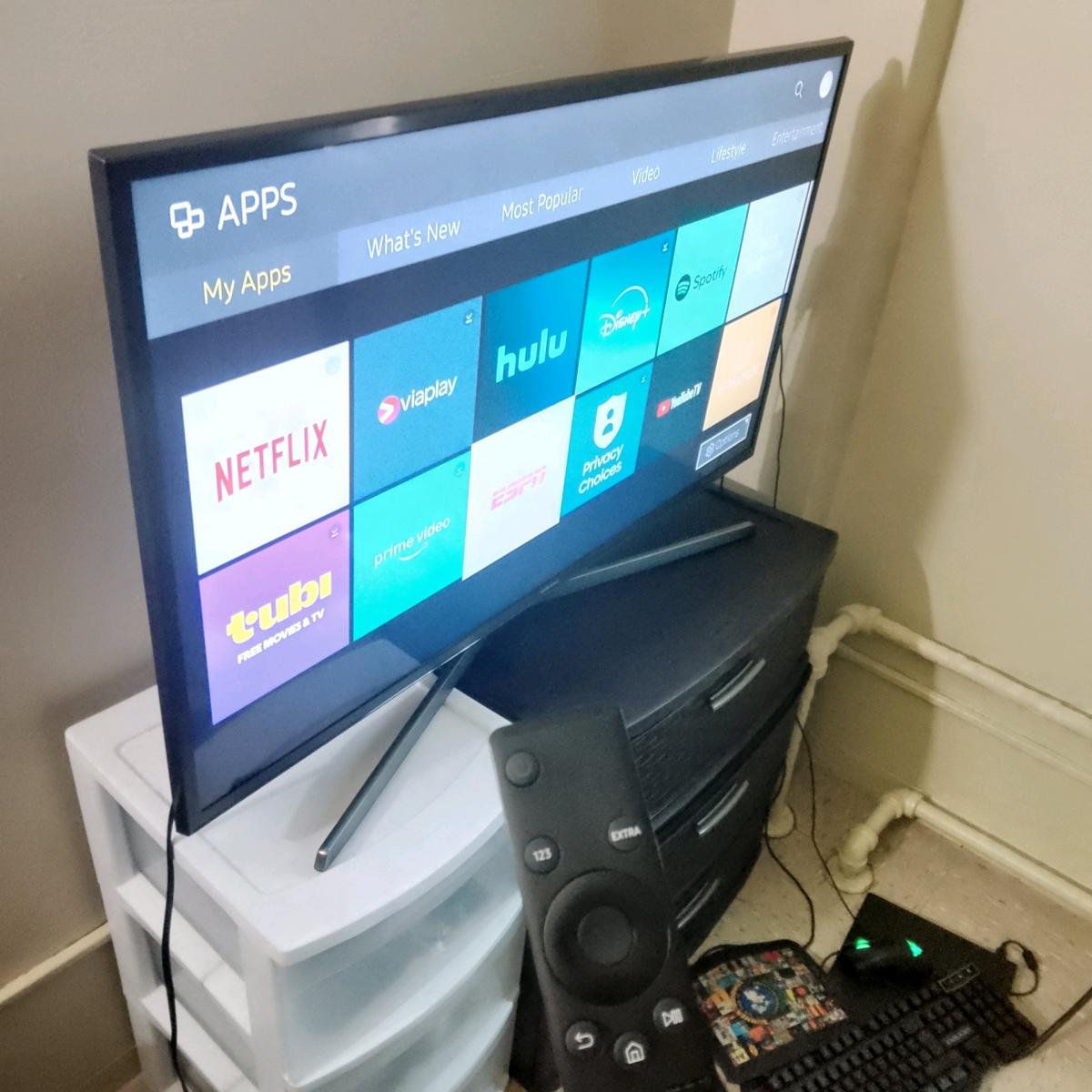 Smart Samsung TV 4K UHD - Flushing, New York - FleaMarketBay