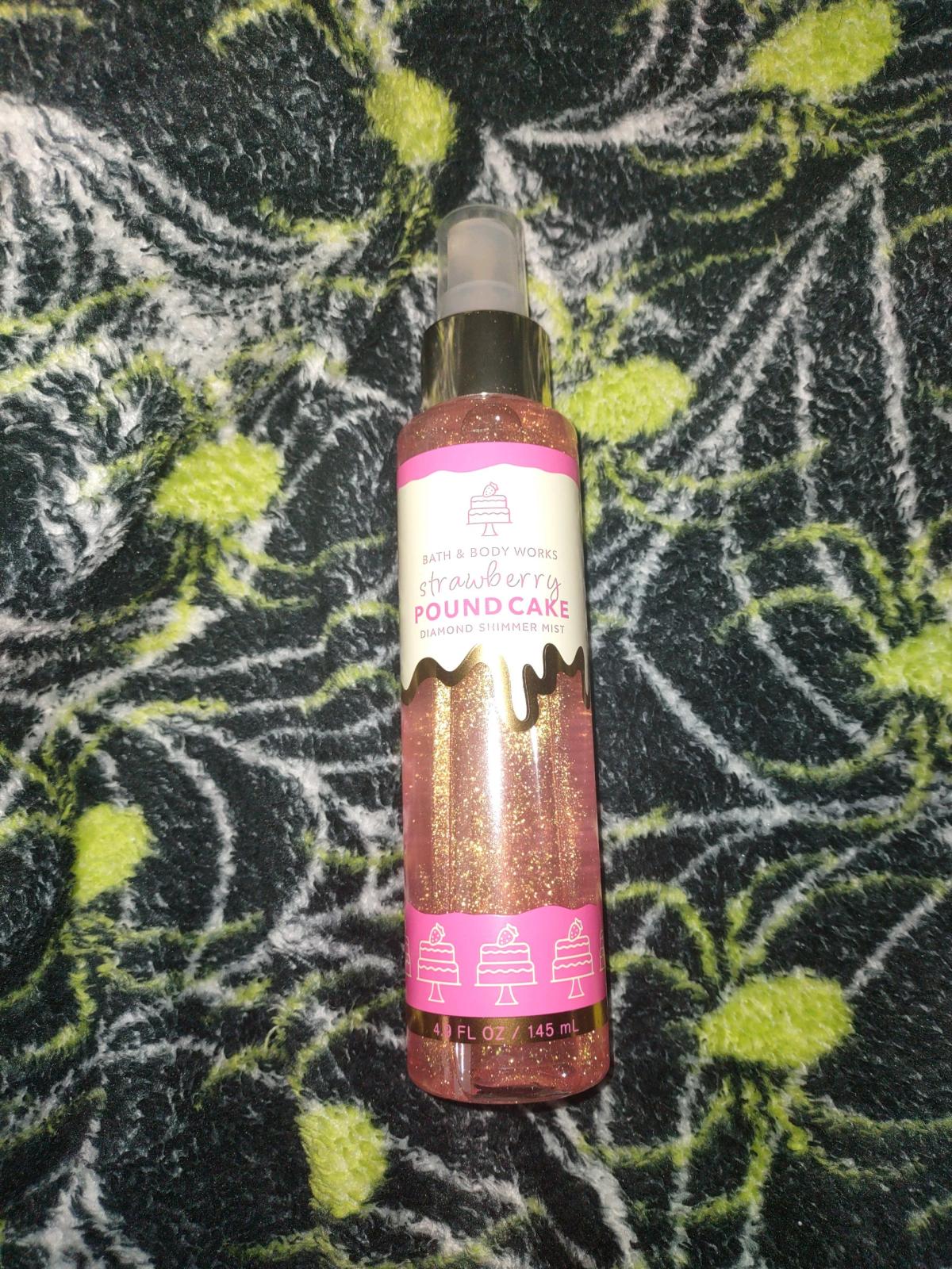 Bath and body works strawberry pound cake shimmer mist