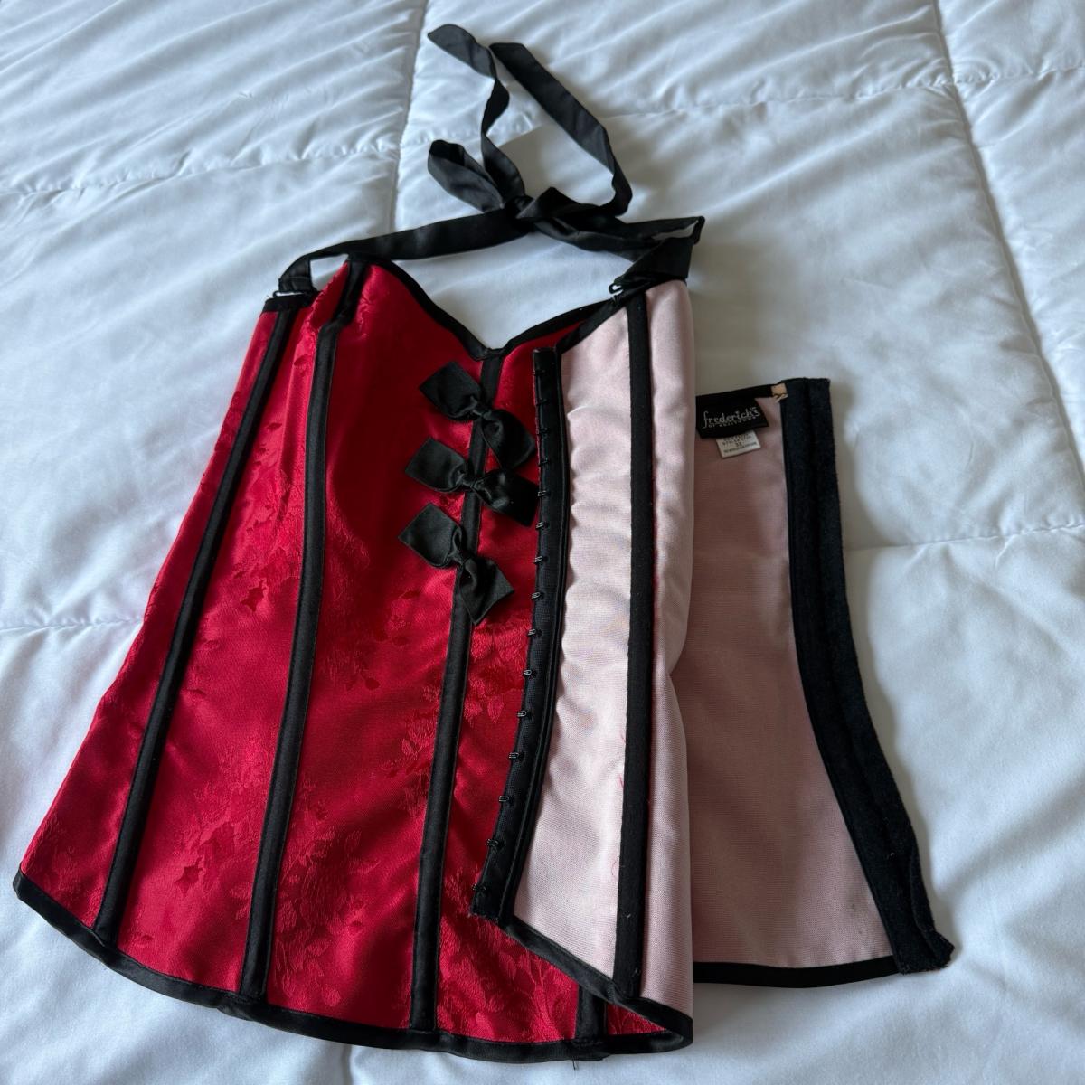 Fredericks of Hollywood Red Satin Floral Corset  Worn Once S - Los Angeles, California - FleaMarketBay