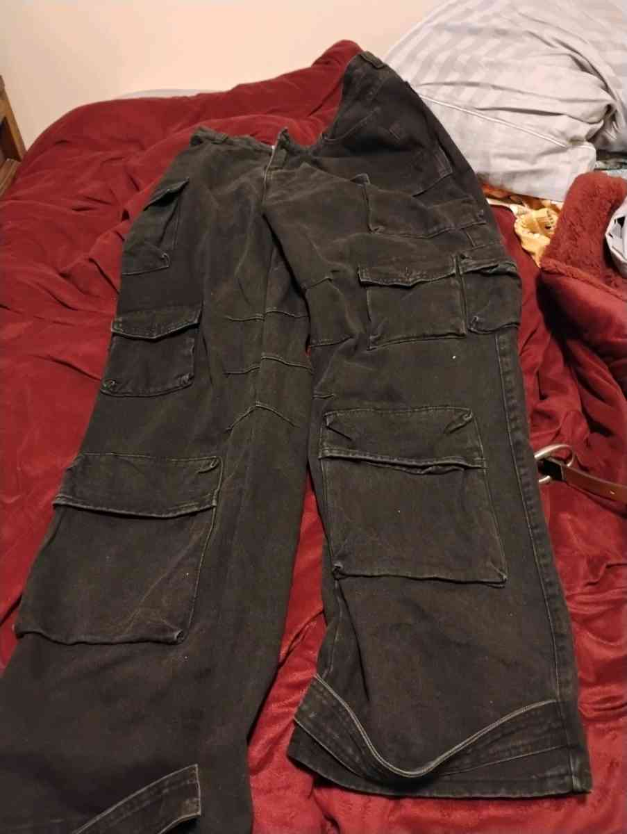 womans  tall cargo jean pants - Auburn, Washington - FleaMarketBay