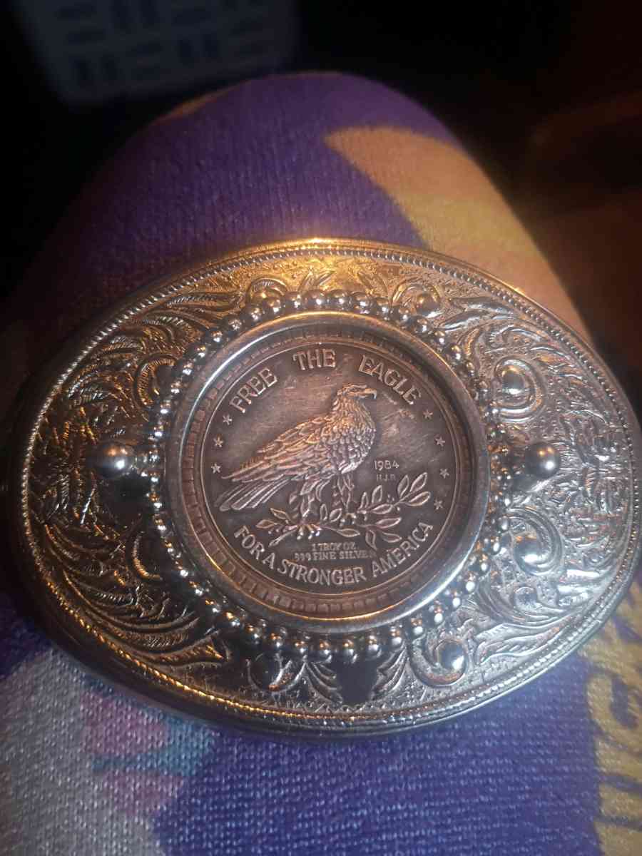 belt buckle with silver coin in the middle - Yuma, Arizona - FleaMarketBay