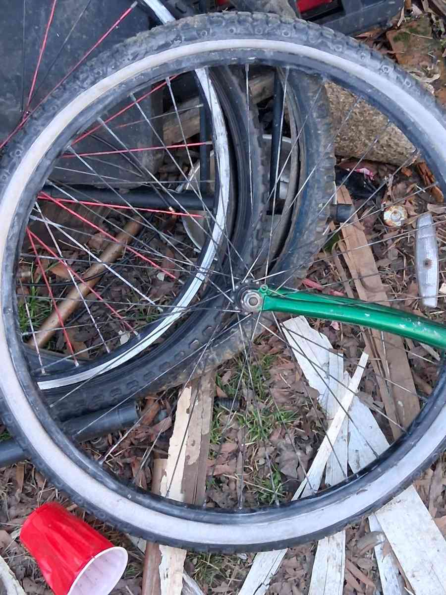 white wall bicycle tires