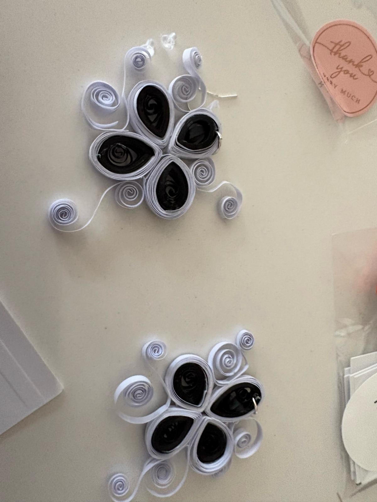 quilling earring cards and earrings keychain - Castle Rock, Colorado - FleaMarketBay