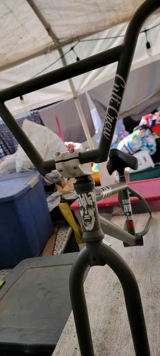 20 cult frame stem n bars n seat n forks