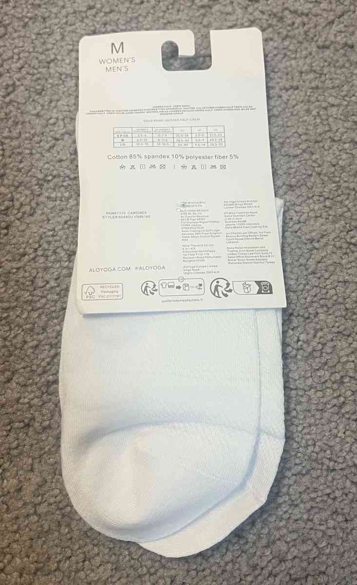 ALO Yoga Half Crew Unisex Socks Medium