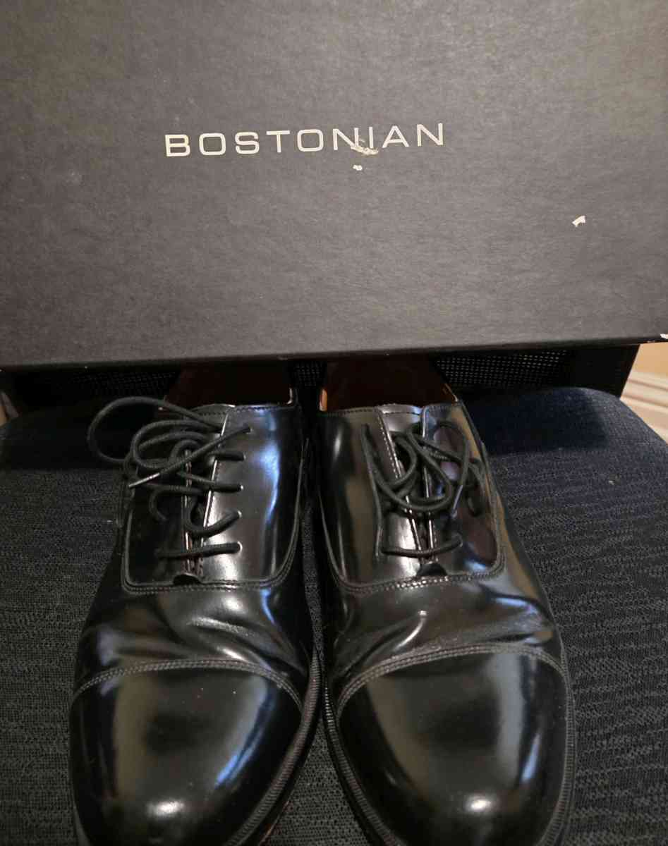 Bostonian leather dress shoes