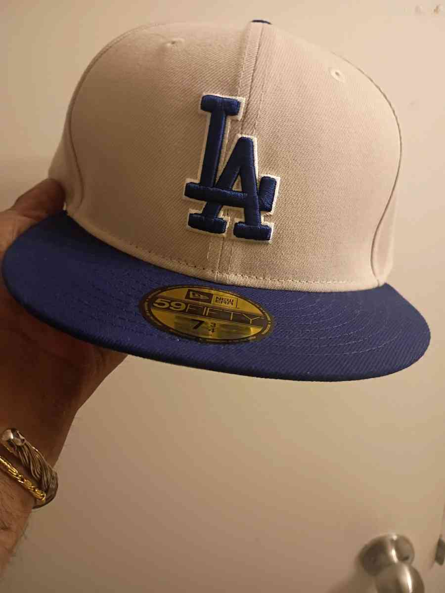 new era world champion blue fitted LA dodgers cap - Defiance, Ohio - FleaMarketBay