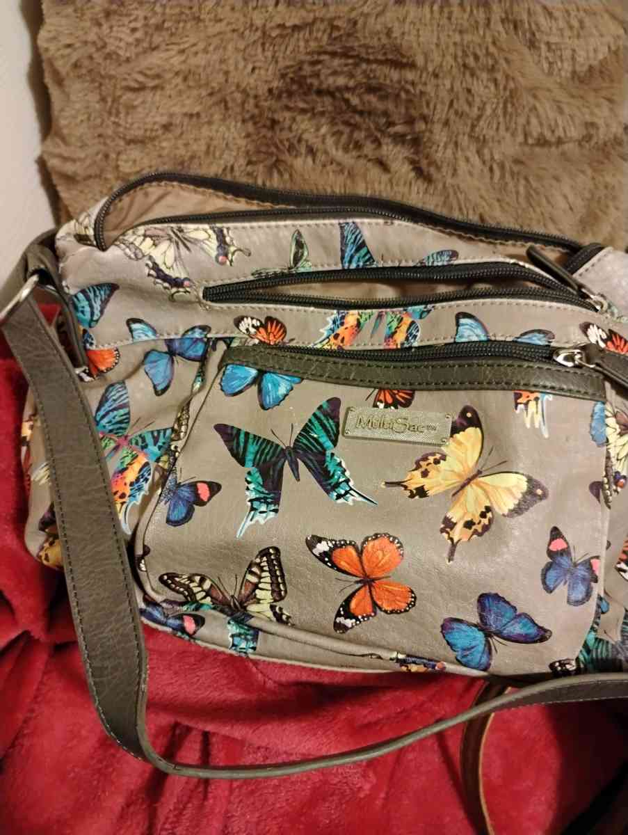 butterfly themed purse with many pockets - Auburn, Washington - FleaMarketBay