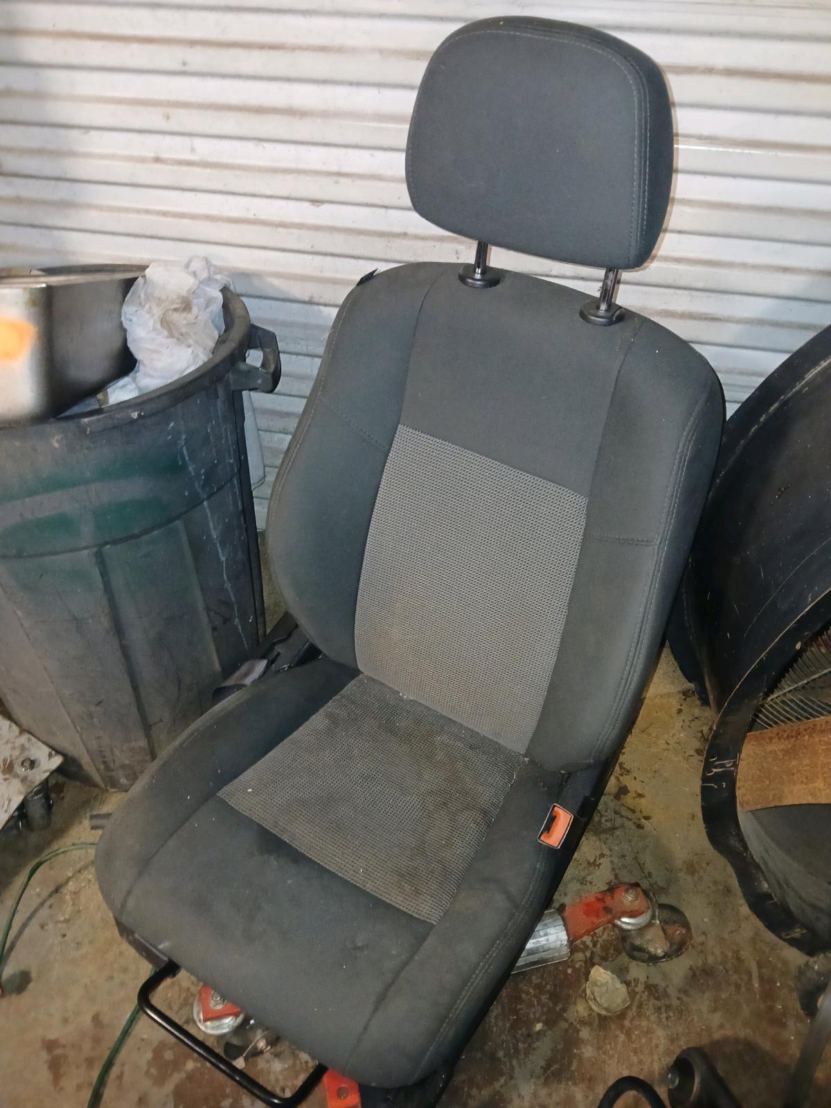 2017 JEEP PATRIOT 4x4 DRIVERS SEAT