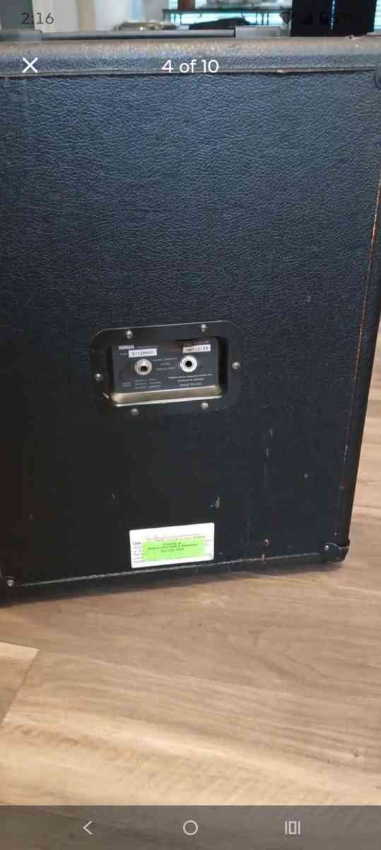 Pair of Yamaha speakers 12 inch